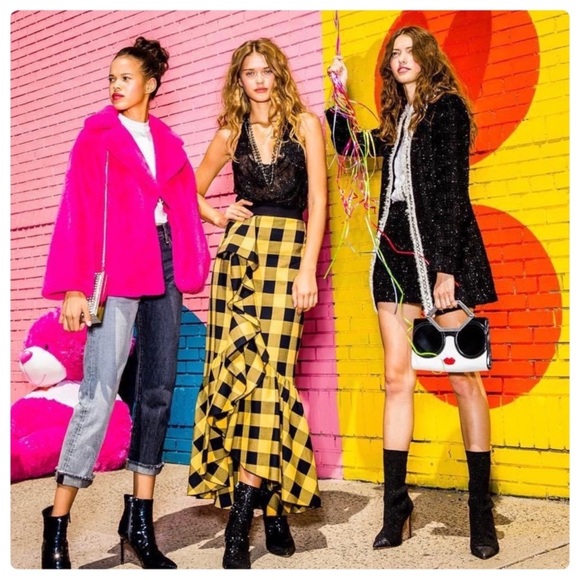 ALICE + OLIVIA Arianna Ruffle Trumpet Skirt - Picture 4 of 8